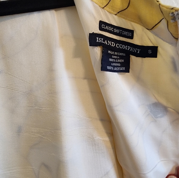 Island company classic shift dress - Picture 3 of 4